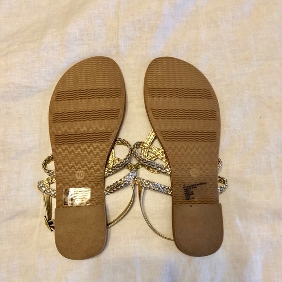 Gold sandals, size 10, new, never worn. - Picture 2 of 2